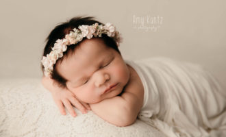 Newborn picture by Amy Kuntz Photography in Kansas City